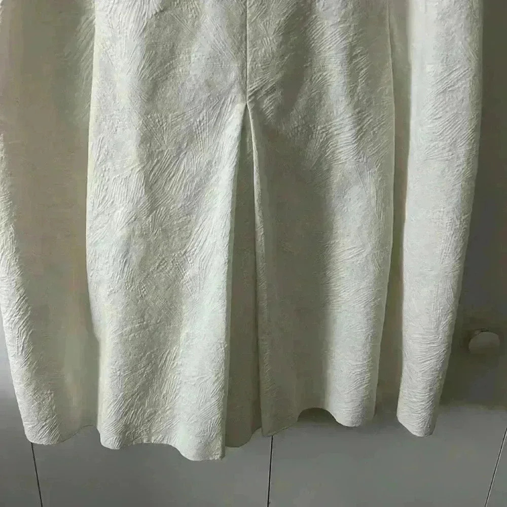 New without tags, Hugo boss women’s white fancy dress - Picture 4 of 7